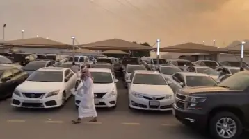 دراسة: 6 مؤشرات لممارسات احتكارية في قطاع بيع السيارات في السعودية
