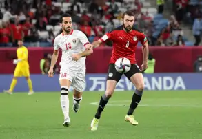 مرتضى منصور يكشف مستجدات صفقات الزمالك وموقف عمر كمال وعبد الغني