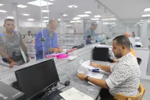 القوى العاملة: انتظام سير العمل بوحدة خدمات العمالة المصرية بالخارج