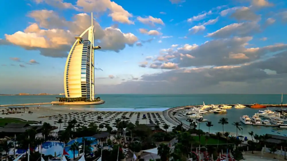 إيرادات السياحة فى الإمارات تتجاوز 5 مليارات دولار خلال النصف الأول