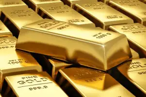 سعر الذهب يصعد عالميا مع تراجع الدولار وسط ترقب لبيانات التضخم الأمريكية
