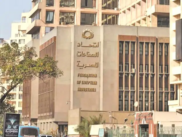صناع: يطالبون الحكومة برفع حصة تمويل القطاع من إجمالى التسهيلات التى تحصل عليها الدولة