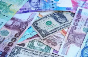 أسعار العملات اليوم الأحد في بداية التعاملات مقابل الجنيه المصري