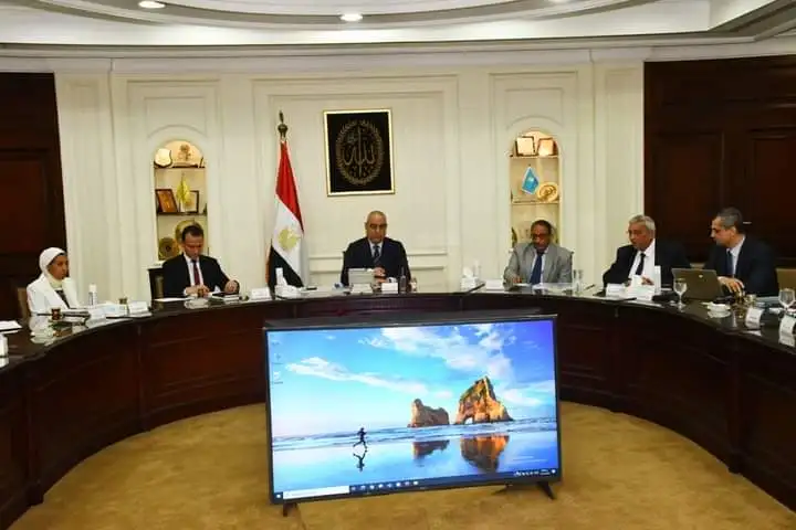 وزير الإسكان يستعرض مقترح تحديث المخططات العمرانية في ضوء رصد التغير في العمران