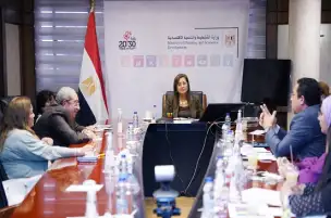 التخطيط تتابع الموقف التنفيذي لبرنامج ماجستير إدارة الأعمال الحكومية