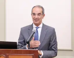 وزير الاتصالات: نستهدف تحسين البنية التحتية للإنترنت الأرضي