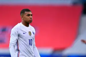 مبابي: زملائي بالمنتخب كانوا يدعمونني في نزاعي مع الاتحاد الفرنسي