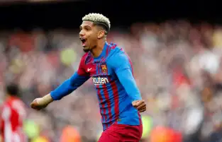 برشلونة يحدد طبيعة إصابة رونالد أراخو