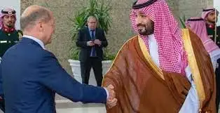شولتس بحث استيراد «كميات كبيرة من الهيدروجين» خلال زيارته للسعودية