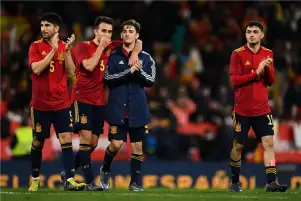 أسينسيو يقود تشكيل إسبانيا ضد سويسرا في دوري الأمم الأوروبية