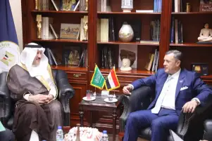 وزير السياحة يبحث مع سفير السعودية تعزيز التعاون بين البلدين في مجال السياحة والآثار