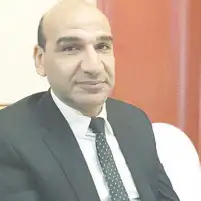 "الجمارك" تحتجز كميات من "مرسيدس" و"رينج روفر" بسبب تقنية "التتبع"