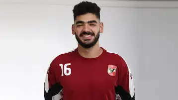 تدريبات استشفائية لحميد حارس يد الاهلي في تونس