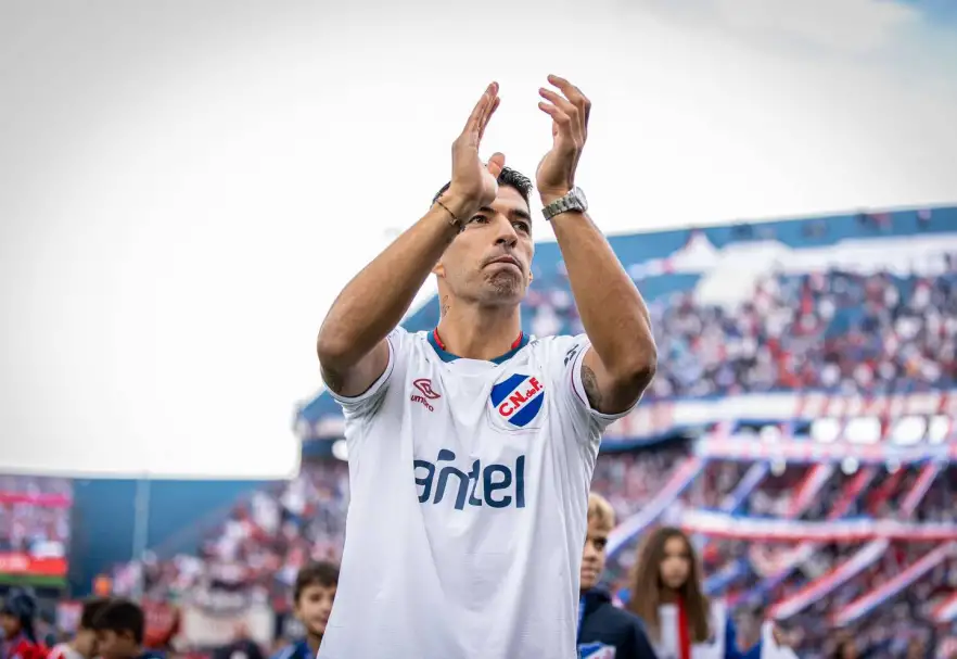 سواريز: أتمنى أن يخبرني كومان بالسبب الحقيقي لرحيلي عن برشلونة