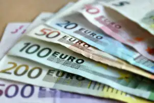 سعر اليورو اليوم الخميس 6-10-2022 مقابل الجنيه المصري