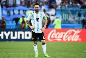 بعد مفاجأته المدوية.. ماذا قدم ميسي في 4 بطولات كأس عالم؟