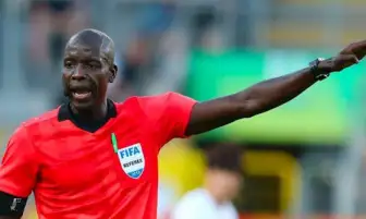 طاقم تحكيم سنغالي لإدارة مباراة شباب بلوزداد ودجوليبا في دوري أبطال إفريقيا