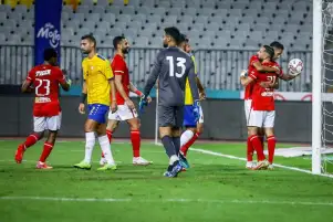 الأهلي يواجه الإسماعيلي والزمالك أمام سموحة في الجولة الأولى للدوري