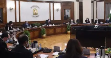 مدبولي يتابع مستجدات طرح حصص في بعض الفنادق أمام المستثمرين