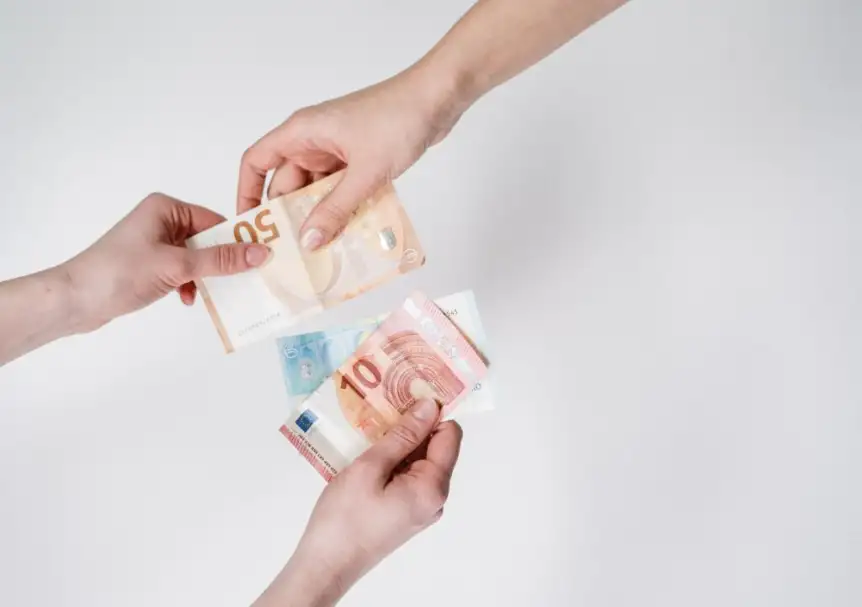 سعر اليورو اليوم في البنوك مع بداية التعاملات الصباحية مقابل الجنيه المصري