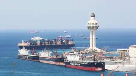 السعودية: توقيع عقدين لتعميق وإنشاء أرصفة جديدة في ميناء جدة