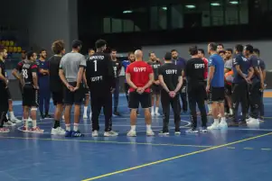 منتخب اليد يختتم تدريباته قبل السفر لمعسكر البحرين