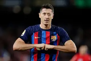 ليلة تألق ليفاندوفسكي.. برشلونة يهزم فياريال بثلاثية في الليجا