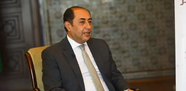 المنظمة العربية للسياحة تمنح السفير حسام زكي وسام السياحة العربية من الدرجة الأولى