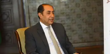 المنظمة العربية للسياحة تمنح السفير حسام زكي وسام السياحة العربية من الدرجة الأولى