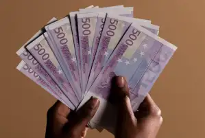 سعر اليورو اليوم السبت 22-10-2022 أمام الجنيه المصري