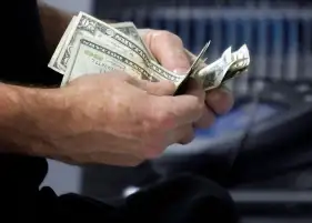 أمريكا.. زيادة الإنفاق الاستهلاكي بأعلى من المتوقع في سبتمبر