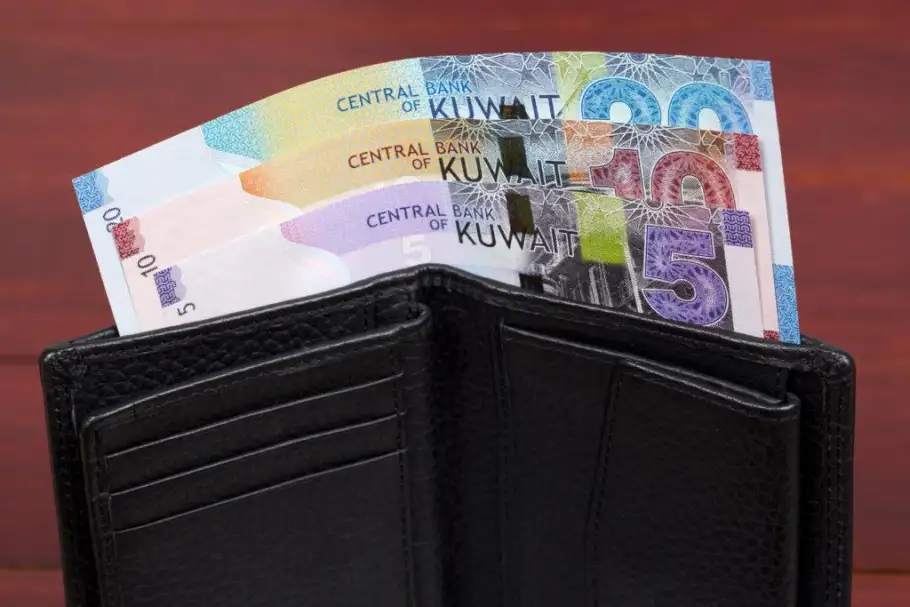 سعر الدينار الكويتي اليوم 1-11-2022 مقابل الجنيه في بداية التعاملات