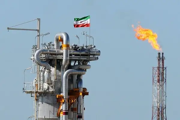 طهران: هناك فرصة لتصبح إيران محطة للغاز الطبيعي في المنطقة