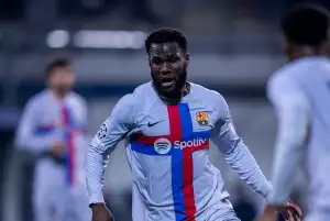 رسميًا... برشلونة يؤكد إصابة فرانك كيسي