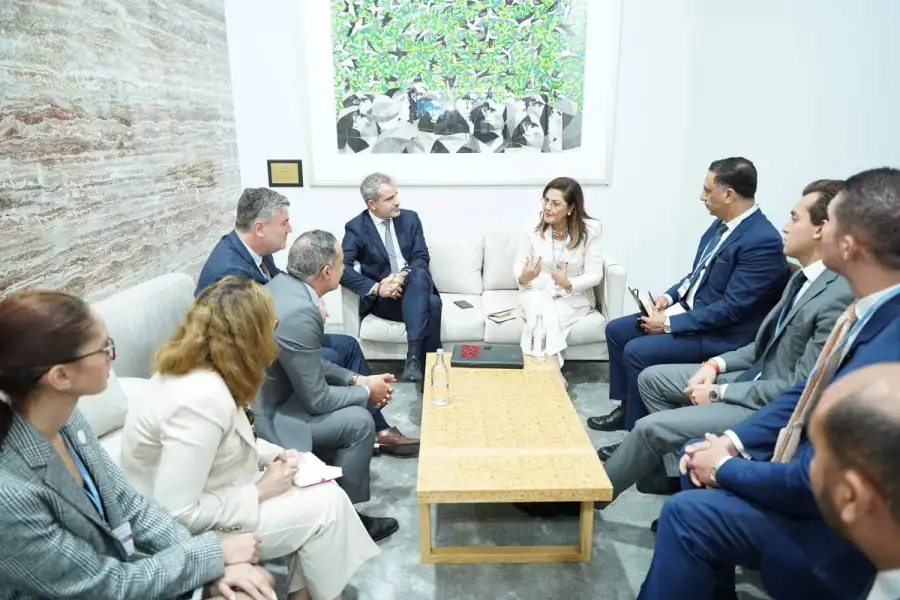 وزيرة التخطيط تبحث أوجه التعاون مع فريق شركة جوجل العالمية في المجالات المرتبطة بالمناخ والاستدامة
