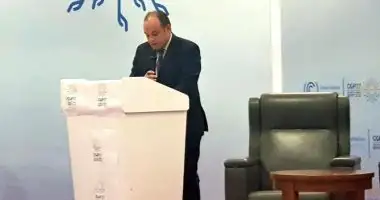 وزير الصناعة: قطعنا شوطا كبيرا لتخفيض انبعاثات الكربون في الصناعة المحلية