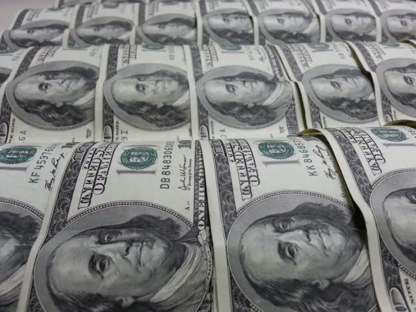 سعر الدولار اليوم في البنوك مقابل الجنيه مع بداية التعاملات