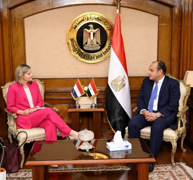 وزير الصناعة: فرص كبيرة لتعزيز التعاون التجاري والاستثماري بين مصر وهولندا