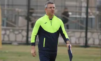 بابافاسيليو يصعد ناشئ المحلة استعدادا للدوري