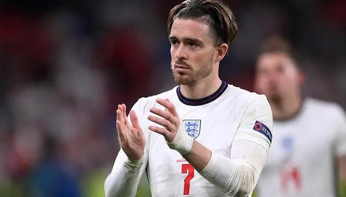 مونديال 2022.. جريليش يفي بوعده لأحد المشجعين بعد هدفه في إيران