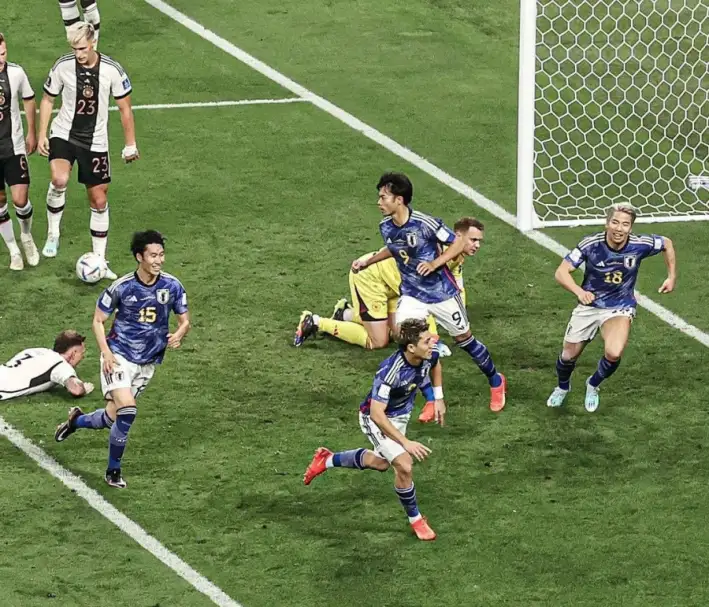 هانزي فليك يطالب منتخب ألمانيا بتغيير مسار كأس العالم أمام إسبانيا