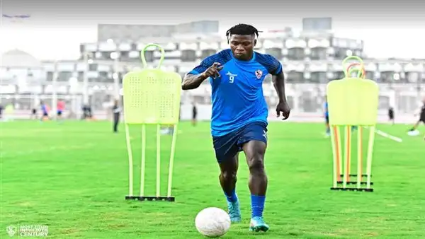 بعد انتهاء أزمته.. برنامج تأهيلي خاص لأكينيولا في تدريبات الزمالك