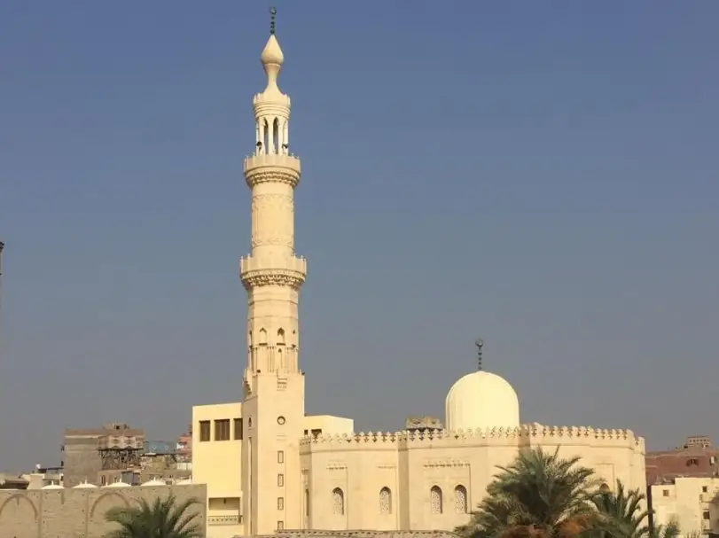 وزير الإسكان: الانتهاء من ترميم مسجد السيدة رقية في حي الخليفة بالقاهرة