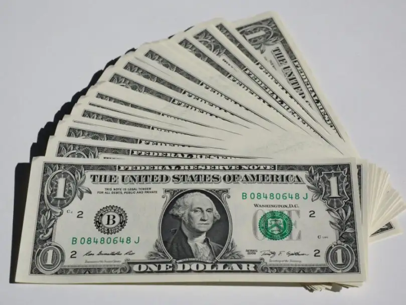 سعر الدولار اليوم الأحد 27-11-2022 مقابل الجنيه المصري في بداية التعاملات البنكية