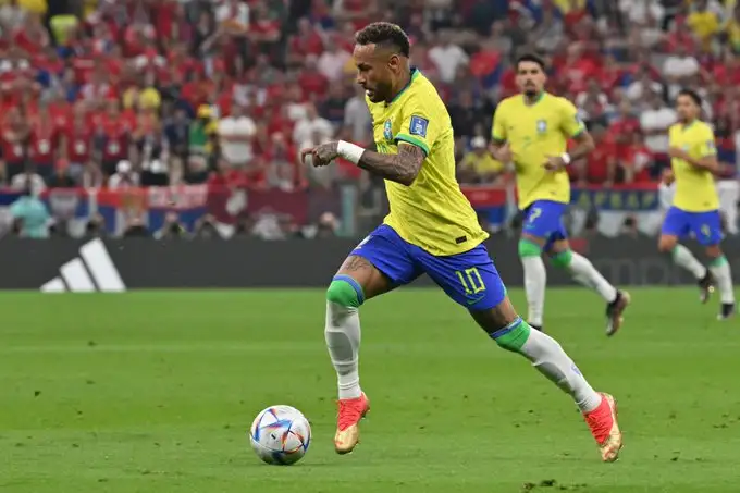 مدرب البرازيل: نيمار استثنائي.. ولا نعتمد على لاعب واحد