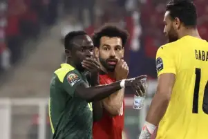 هندرسون يعلق على غياب صلاح وماني عن كأس العالم