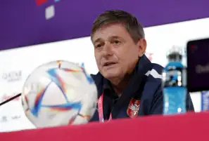 كأس العالم ..مدرب صربيا يتعهد باللعب بطريقة هجومية أمام سويسرا