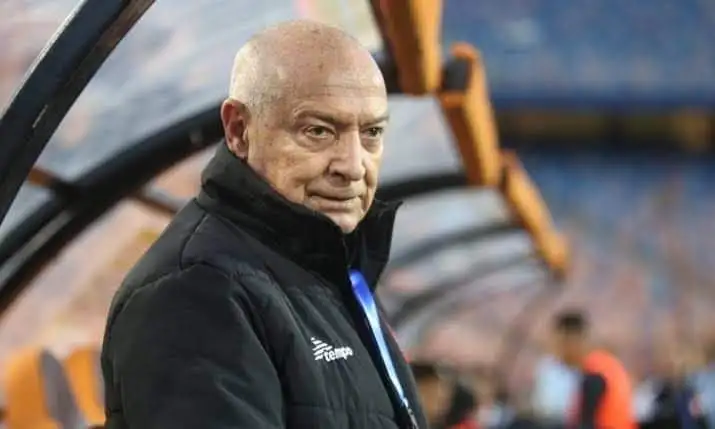 جلسة خاصة بين فيريرا وأساسيي الزمالك أمام المصري