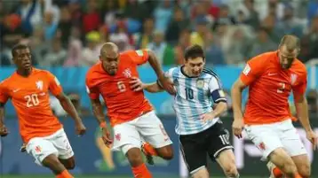 كأس العالم.. موعد مباراة الأرجنتين وهولندا في ربع النهائي