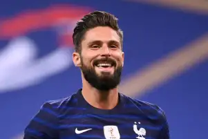 كأس العالم.. تألق جيرو يدفع ميلان للضغط من أجل تجديد عقده